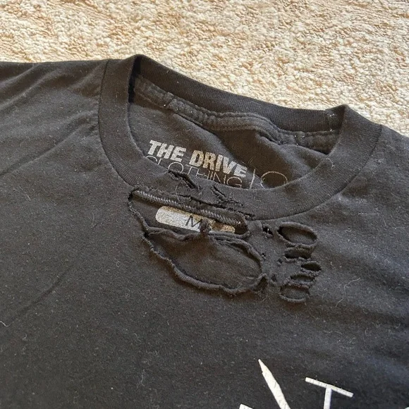 Outlaw Woman Black Oversized Crop Top - Picture 4 of 4